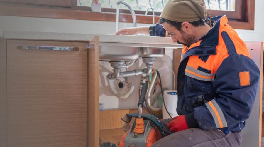 Professional expert plumbing services in Smithville, OK